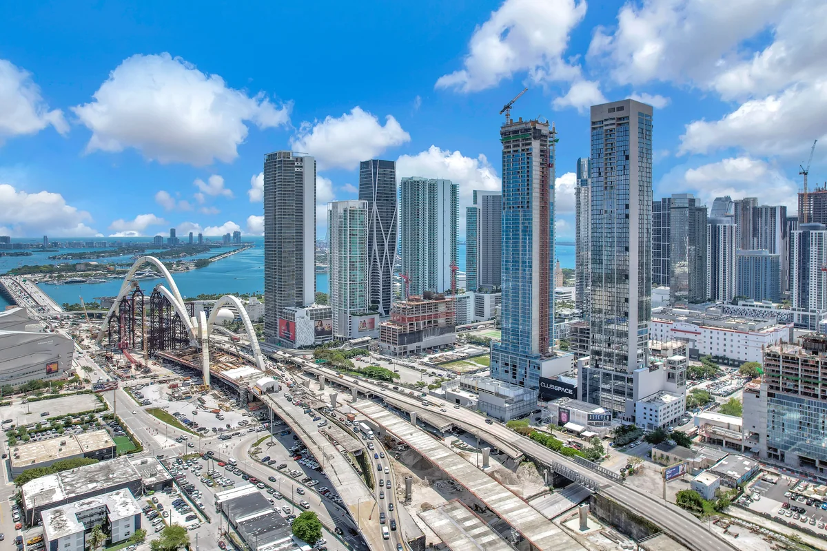 Aerial view of South Florida condominium towers along Biscayne Bay, the kind of buildings Florida milestone inspection requirements apply to